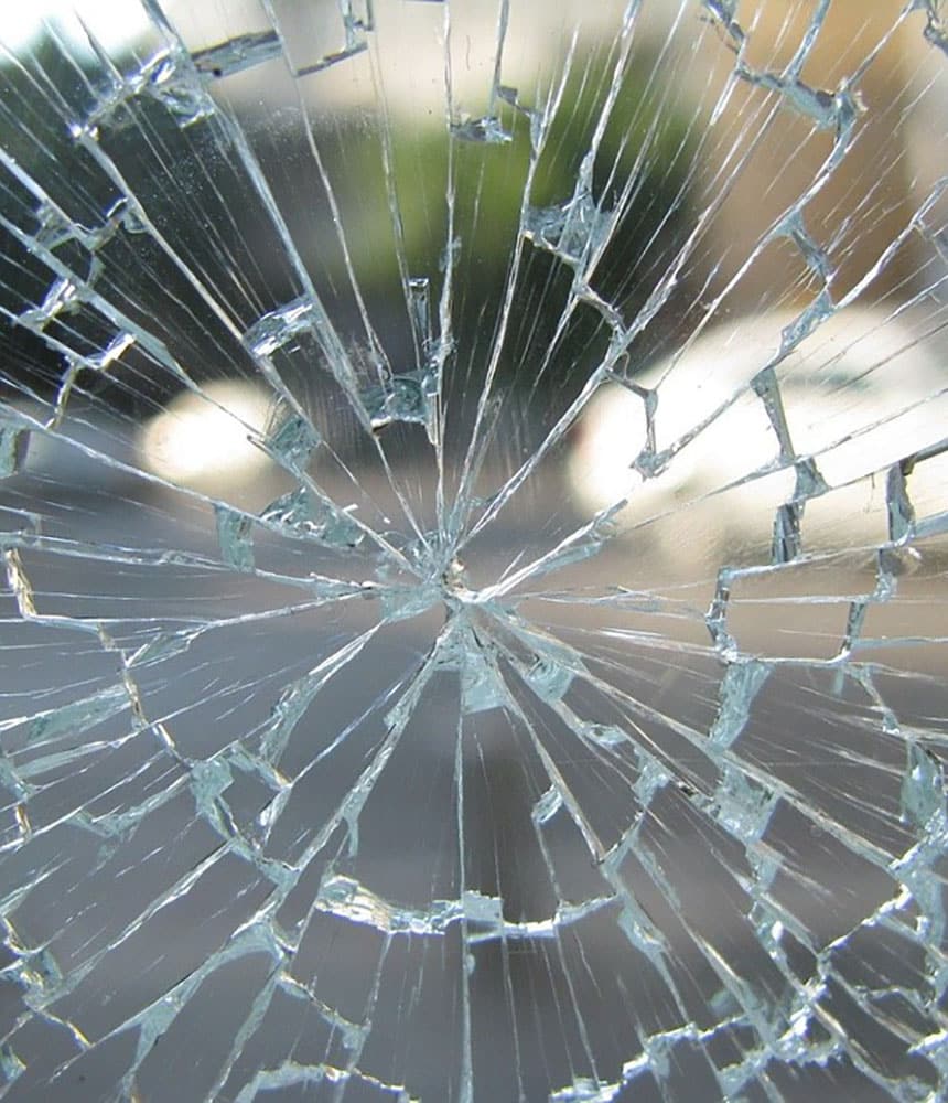 Broken-Cracked-Window-Shattered-Glass-Toughened-Gravesend